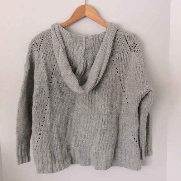 AE part wool knit sweater. - Picture 2 of 4